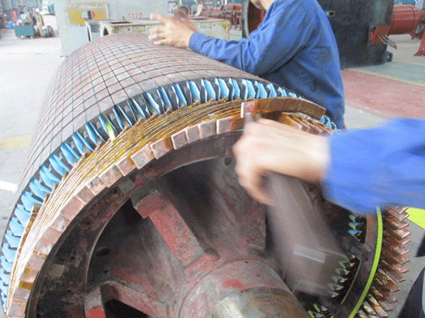 西安西瑪高壓電機(jī)轉(zhuǎn)子銅條繞組嵌線方法。 西安西瑪高壓電機(jī)轉(zhuǎn)子銅條繞組嵌線方法。